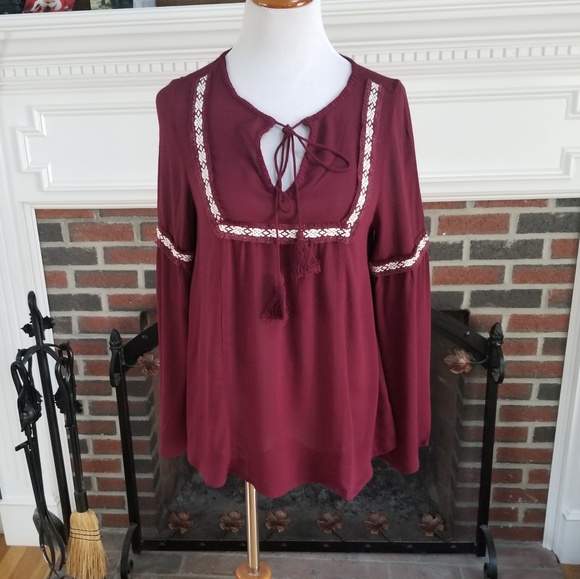 $6⭐️ Wine Embellished Bohemian Top - Picture 1 of 8